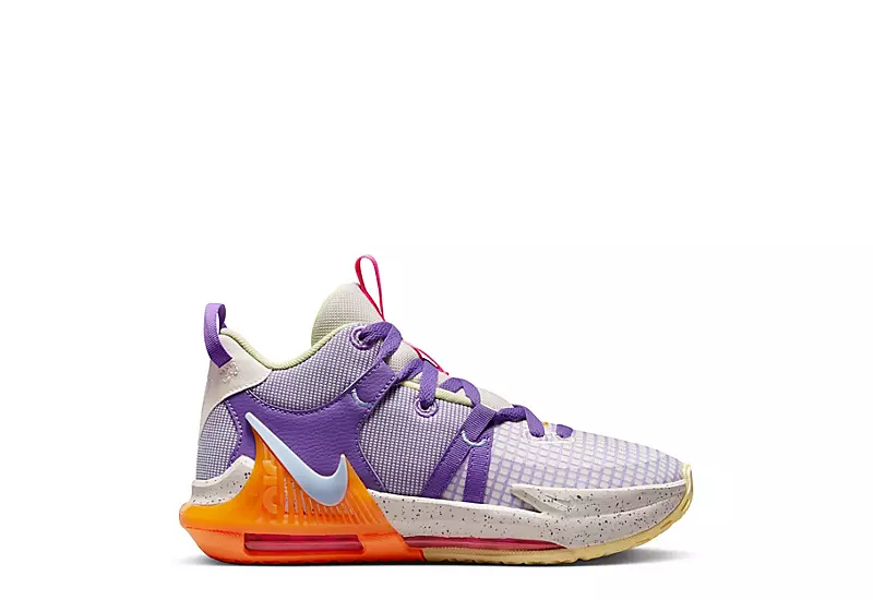 Nike Boys Lebron Witness 7 Basketball Shoe - Brown 2 Nike Boys Lebron Witness 7 Basketball Shoe - Brown - Image 2